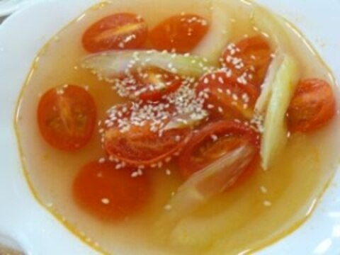 トマトとセロリの中華スープ